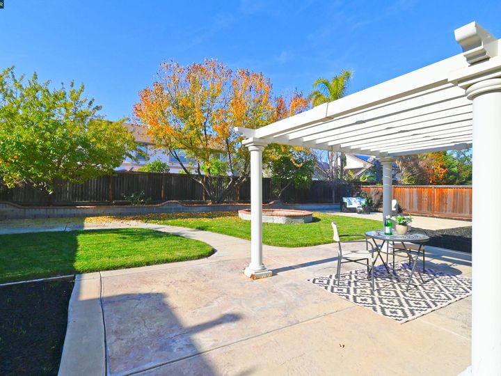 2853 Peace Ln, Brentwood, CA | Rose Garden. Photo 48 of 60