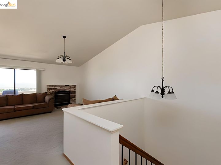 305 Rosemarie Pl, Bay Point, CA, 94565 Townhouse. Photo 5 of 17