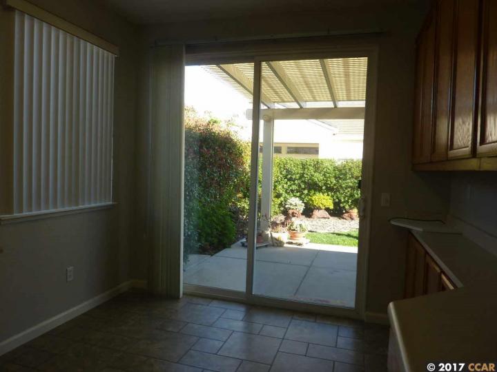 310 Upton Pyne Dr Brentwood CA Multi-family home. Photo 10 of 29