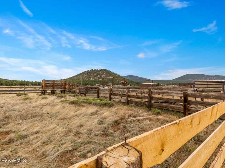 3123 N Spring Valley Rd, Parks, AZ | 5 Acres Or More. Photo 49 of 63