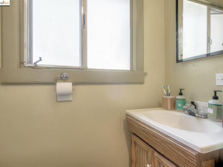3131 60th Ave, Oakland, CA | Millsmont Area. Photo 18 of 31