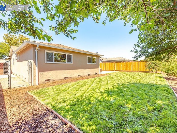 32397 Sheffield Ln, Union City, CA | Town & Country. Photo 47 of 52