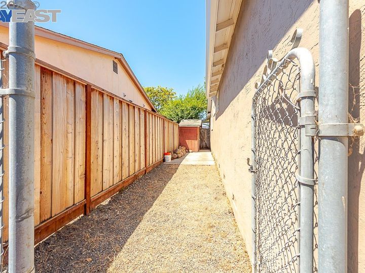 32397 Sheffield Ln, Union City, CA | Town & Country. Photo 49 of 52