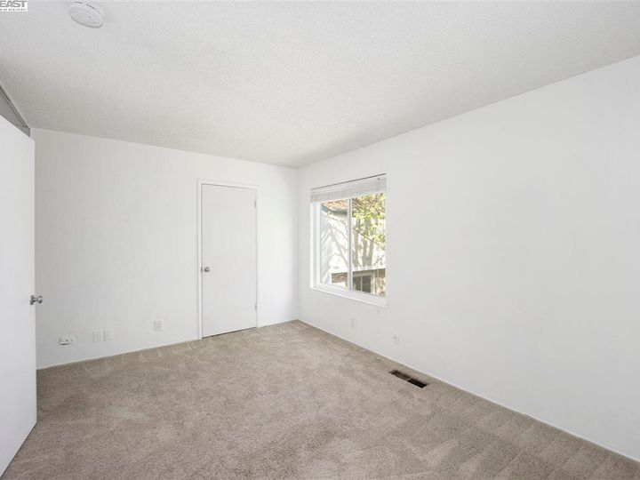 3360 Northwood Dr #F, Concord, CA, 94520 Townhouse. Photo 13 of 26