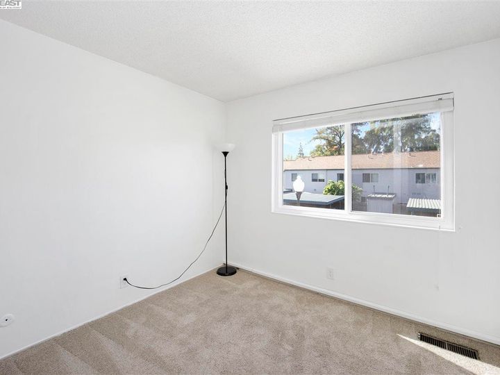 3360 Northwood Dr #F, Concord, CA, 94520 Townhouse. Photo 14 of 26