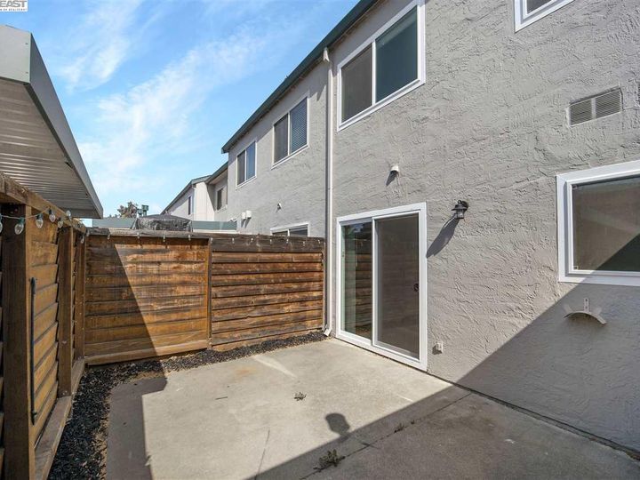 3360 Northwood Dr #F, Concord, CA, 94520 Townhouse. Photo 23 of 26