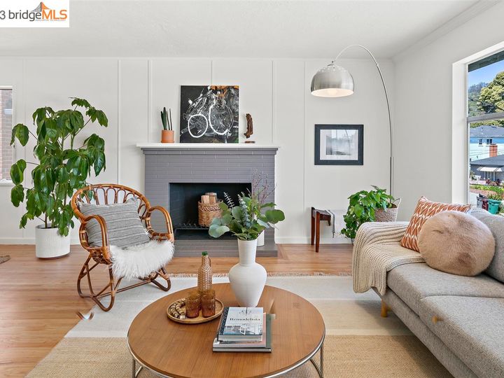 3381 Victor Ave, Oakland, CA | Redwood Heights. Photo 12 of 50