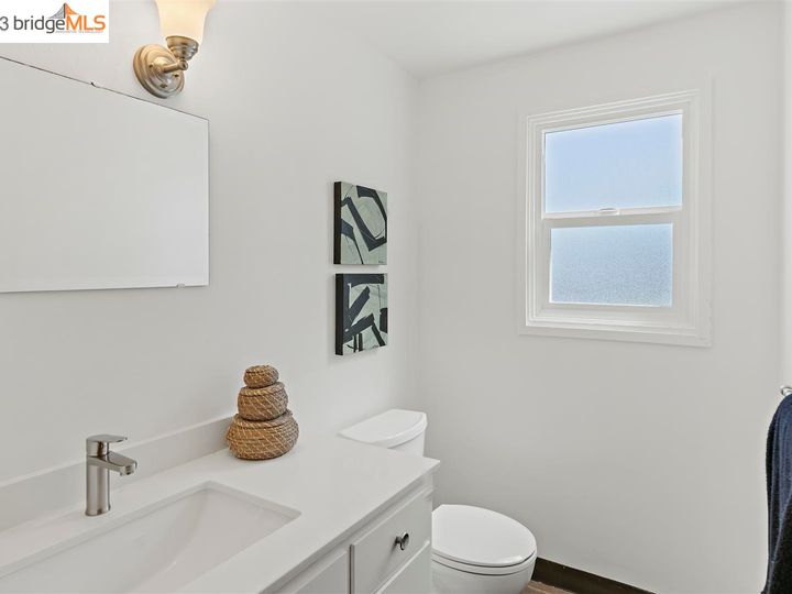 3381 Victor Ave, Oakland, CA | Redwood Heights. Photo 50 of 50