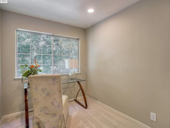 34760 Jovan Ter, Fremont, CA, 94555 Townhouse. Photo 28 of 37