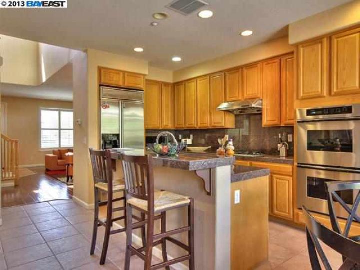 35252 Britton Hill Ter, Fremont, CA | Niles Station. Photo 7 of 22