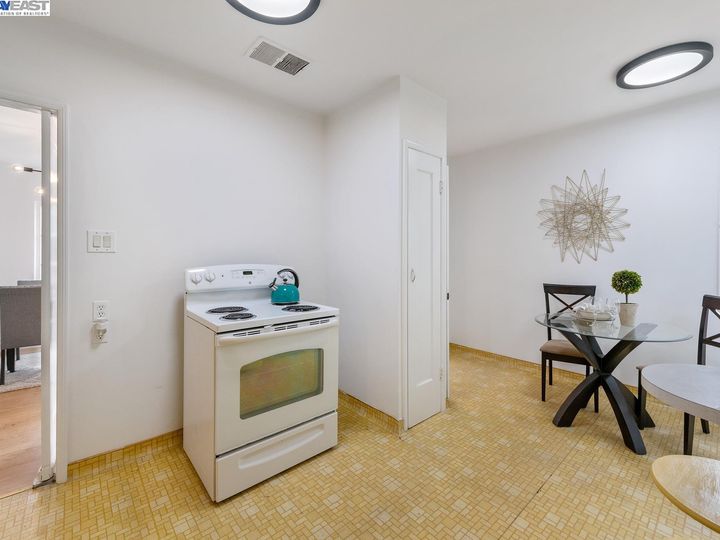 3600 Lundholm Ave, Oakland, CA | Millsmont Area. Photo 25 of 54