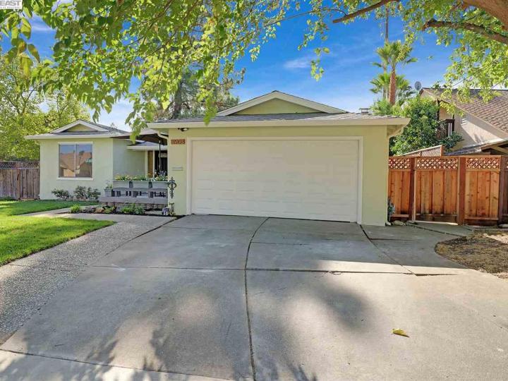 3908 Petrified Forest Ct, Pleasanton, CA | Valley Trails. Photo 22 of 34