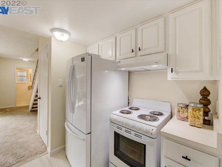 3936 Mulberry Dr #B, Concord, CA, 94519 Townhouse. Photo 12 of 48
