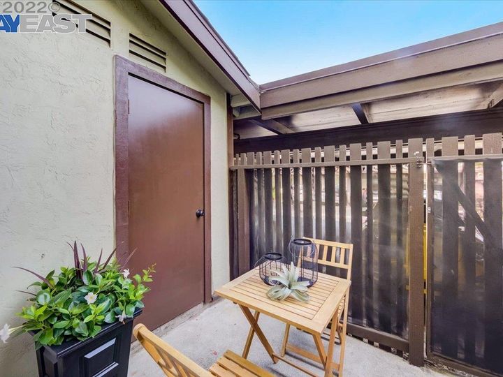 3936 Mulberry Dr #B, Concord, CA, 94519 Townhouse. Photo 31 of 48