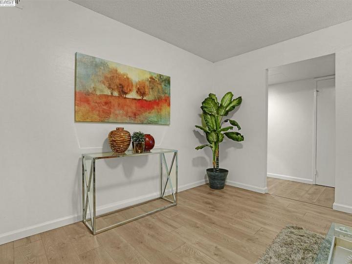 39525 Blacow Rd, Fremont, CA | 28 Palms. Photo 7 of 31