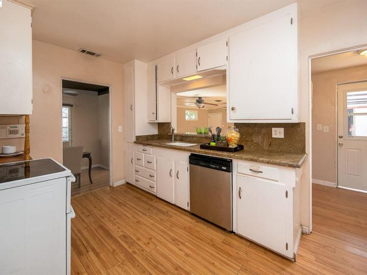 400 W Beverly Pl, Tracy, CA | Downtown. Photo 12 of 21