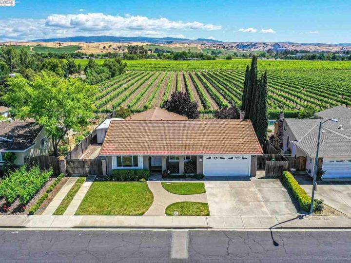 4027 Guilford Ave, Livermore, CA | Jensen Tract. Photo 1 of 40