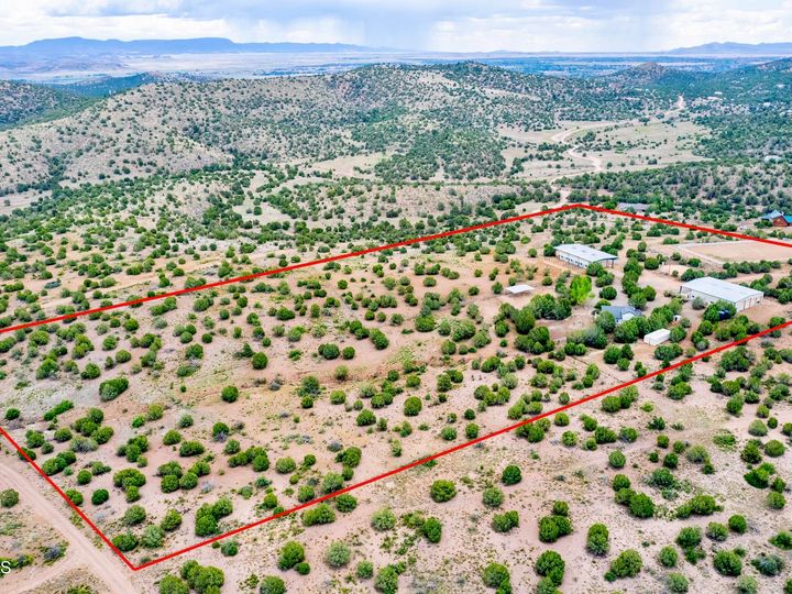 4190 W Finch Hollow Ave, Chino Valley, AZ | 5 Acres Or More. Photo 66 of 73