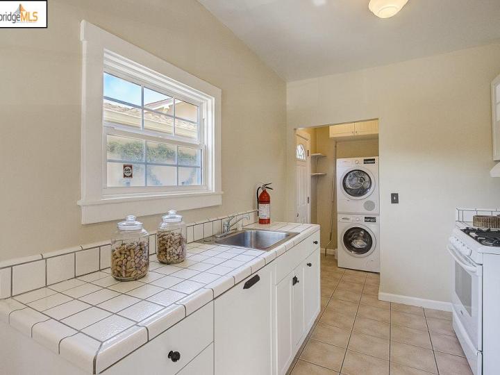 4230 Shafter Ave, Oakland, CA | Temescal. Photo 12 of 40