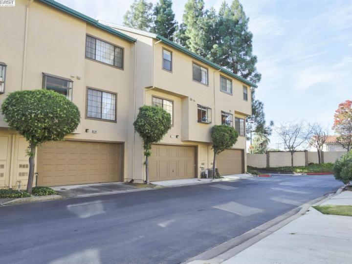 43167 Mayfair Park Ter, Fremont, CA, 94538 Townhouse. Photo 24 of 28