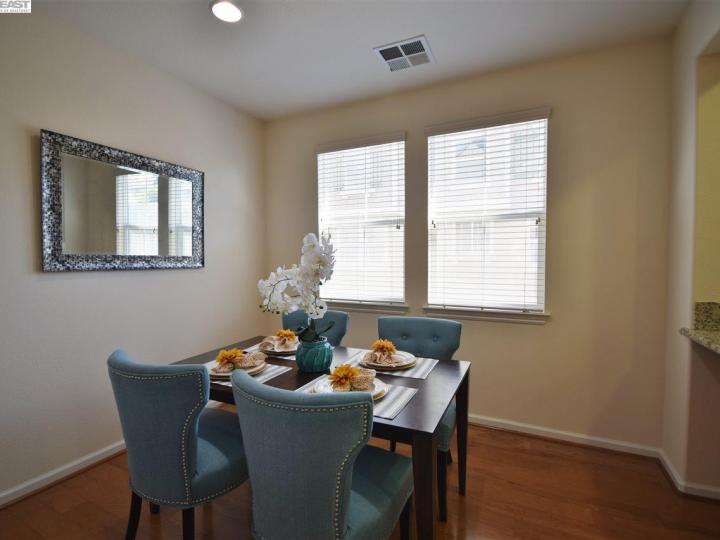 43267 Umbria Ter, Fremont, CA, 94539 Townhouse. Photo 13 of 35