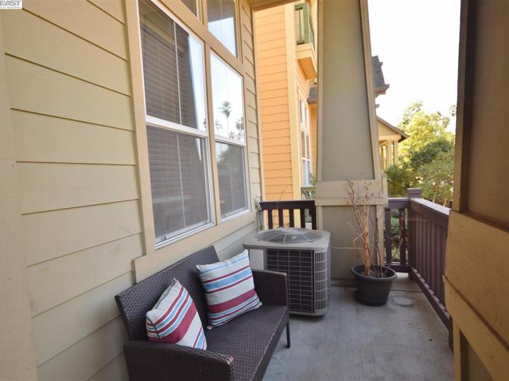 43267 Umbria Ter, Fremont, CA, 94539 Townhouse. Photo 30 of 35