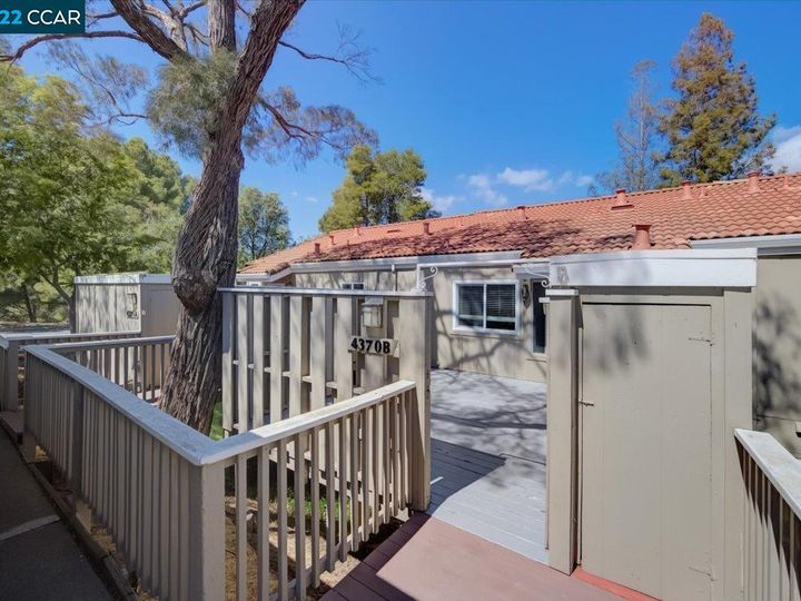 4370 Eagle Peak Rd #B, Concord, CA, 94521 Townhouse. Photo 23 of 46