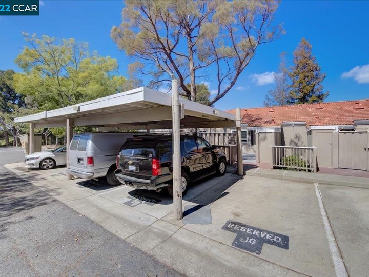 4370 Eagle Peak Rd #B, Concord, CA, 94521 Townhouse. Photo 24 of 46