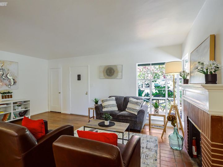 4433 Tompkins Ave, Oakland, CA | Redwood Heights. Photo 9 of 31