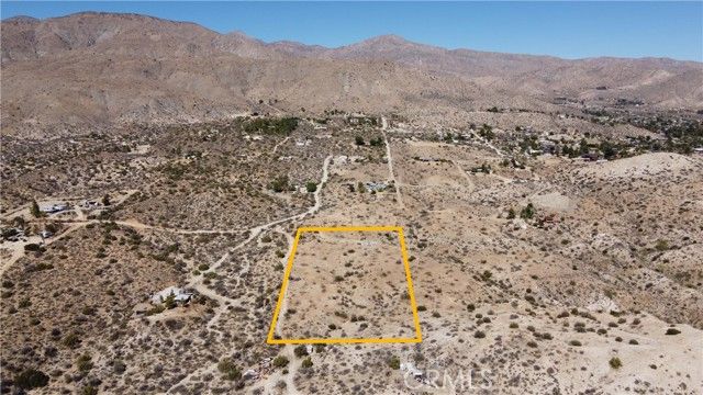 48658 Lyle Rd Morongo Valley CA. Photo 8 of 26