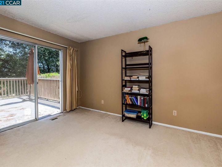 488 Ridgeview Ct, Pleasant Hill, CA, 94523 Townhouse. Photo 19 of 25