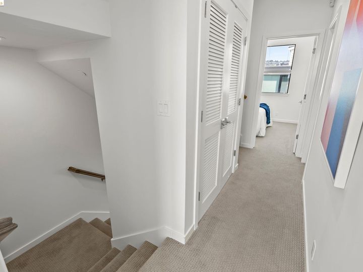 496 60th St, Oakland, CA, 94609 Townhouse. Photo 15 of 46