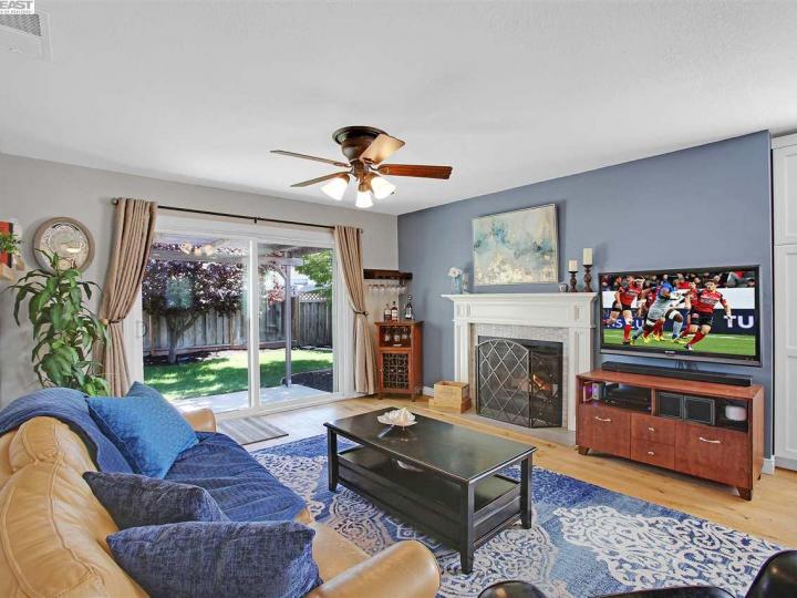 5301 Windflower Dr Livermore CA Multi-family home. Photo 14 of 32