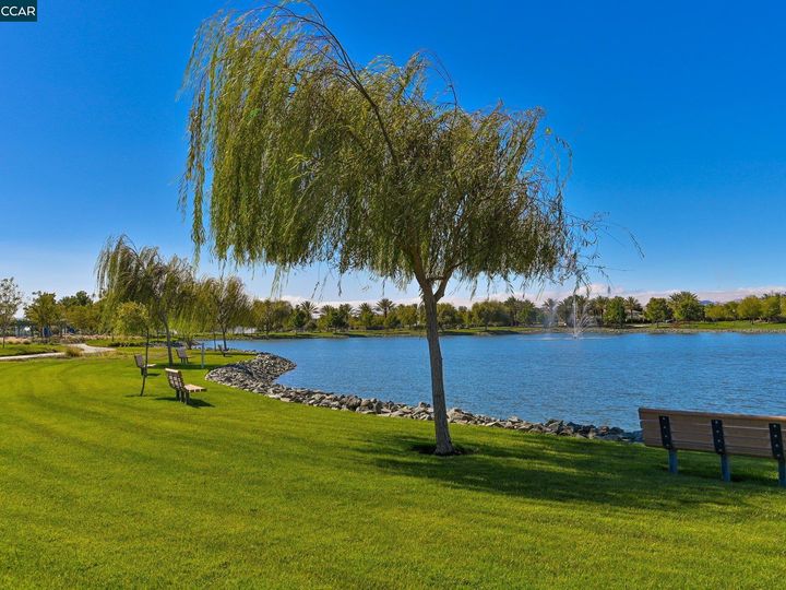 5320 Gold Creek Cir, Discovery Bay, CA | The Lakes. Photo 2 of 48