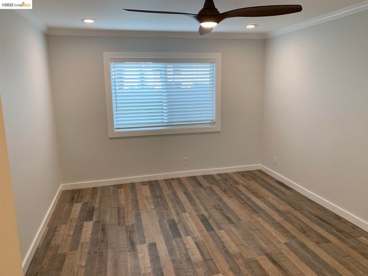 Oakpoint condo #106. Photo 17 of 20