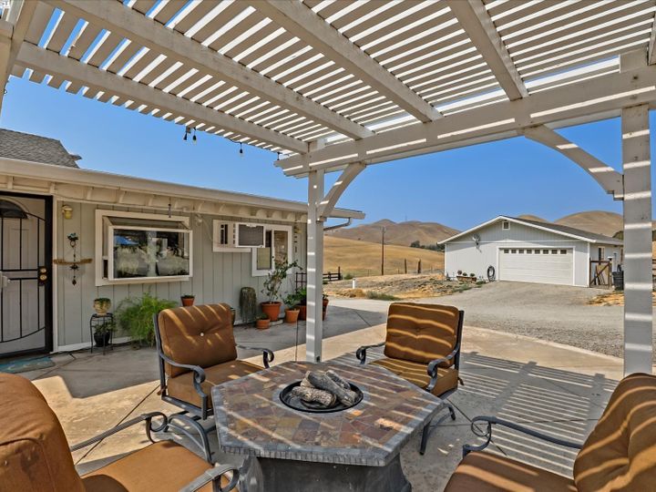 5863 Collier Canyon Rd, Livermore, CA | Ruralranch. Photo 23 of 40