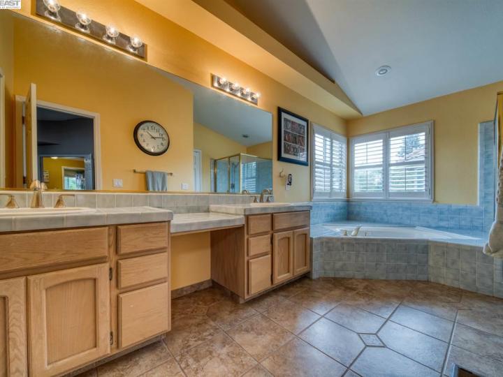 600 Gianelli St, Tracy, CA | Central Tracy. Photo 21 of 40