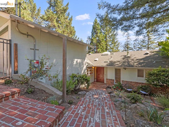 6278 Clive Ave, Oakland, CA | Piedmont Pines. Photo 2 of 38