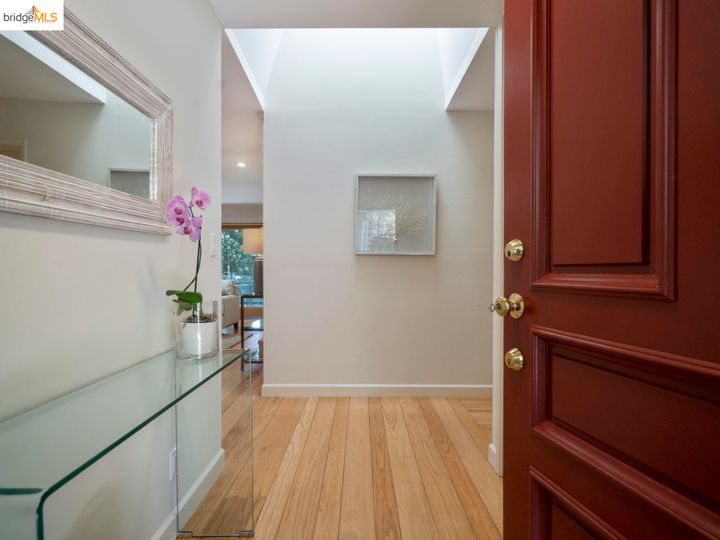 6278 Clive Ave, Oakland, CA | Piedmont Pines. Photo 4 of 38