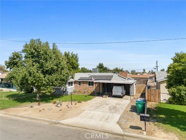 6308 Almond Dr, Bakersfield, CA | . Photo 3 of 43