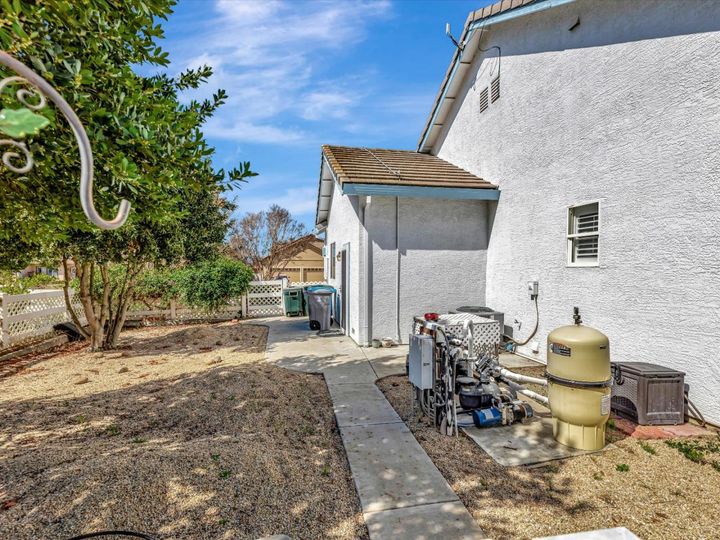 6355 Dunnville Way, Hollister, CA | . Photo 39 of 52