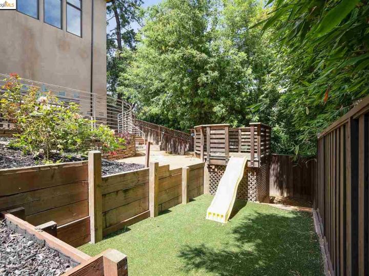 678 Chetwood St, Oakland, CA | Rose Garden. Photo 25 of 26