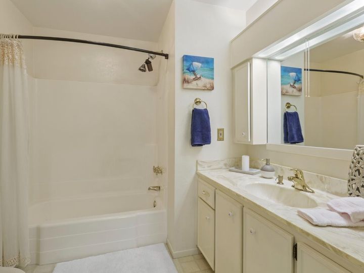 686 Picasso Ter, Sunnyvale, CA, 94087 Townhouse. Photo 17 of 20