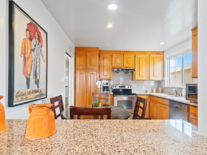7 Eastmoor Ave, Daly City, CA | Westlake. Photo 5 of 20
