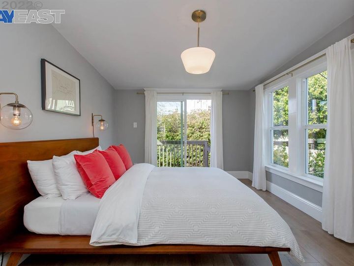 717 Lincoln Ave, Alameda, CA | West End. Photo 16 of 31