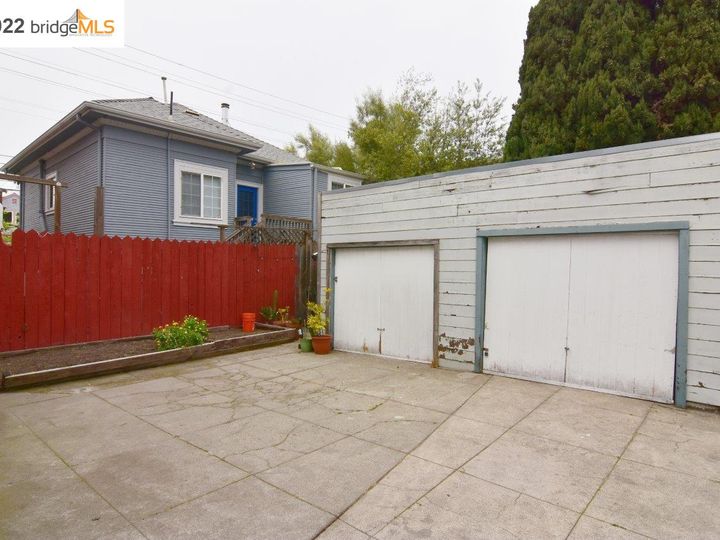 Rental 738 39th St, Oakland, CA, 94609. Photo 11 of 11