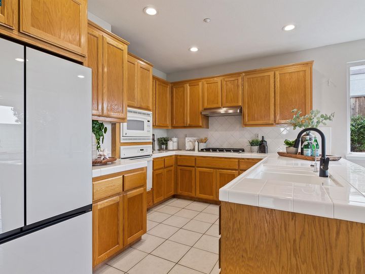 759 Waterville Dr, Brentwood, CA | Shadow Lakes. Photo 11 of 31