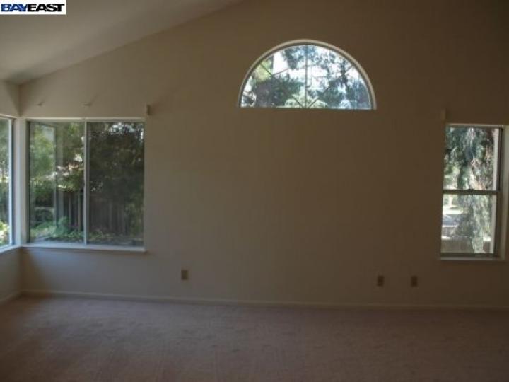 7603 Maywood Dr, Pleasanton, CA | Forest Hills. Photo 7 of 8