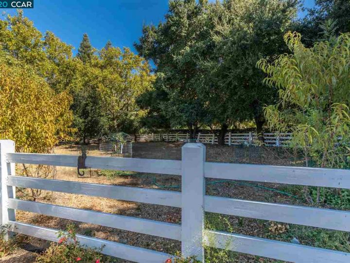 7661 Foothill Rd, Pleasanton, CA | Foothill Road. Photo 14 of 35