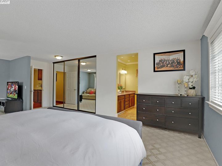 781 Begonia Dr, San Leandro, CA | Halcyon. Photo 18 of 29